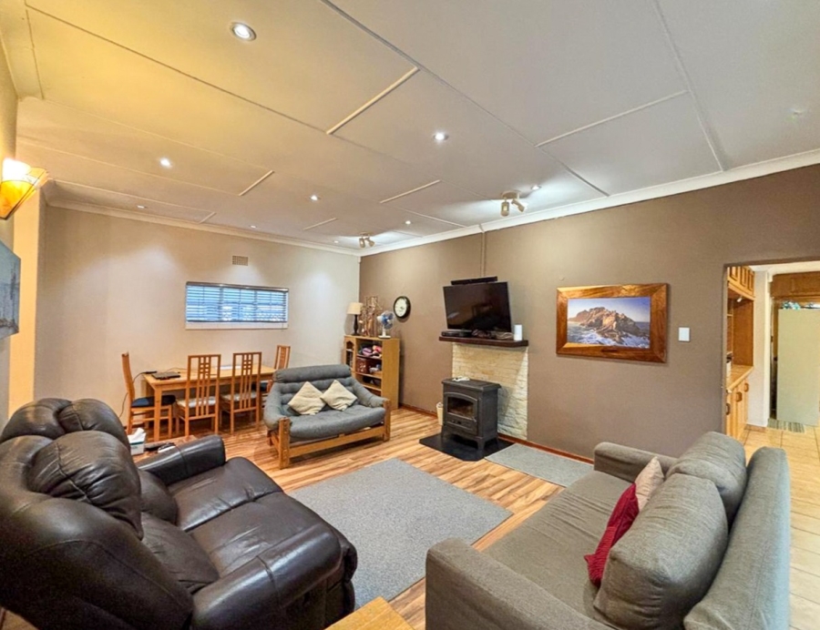 4 Bedroom Property for Sale in Baillie Park North West